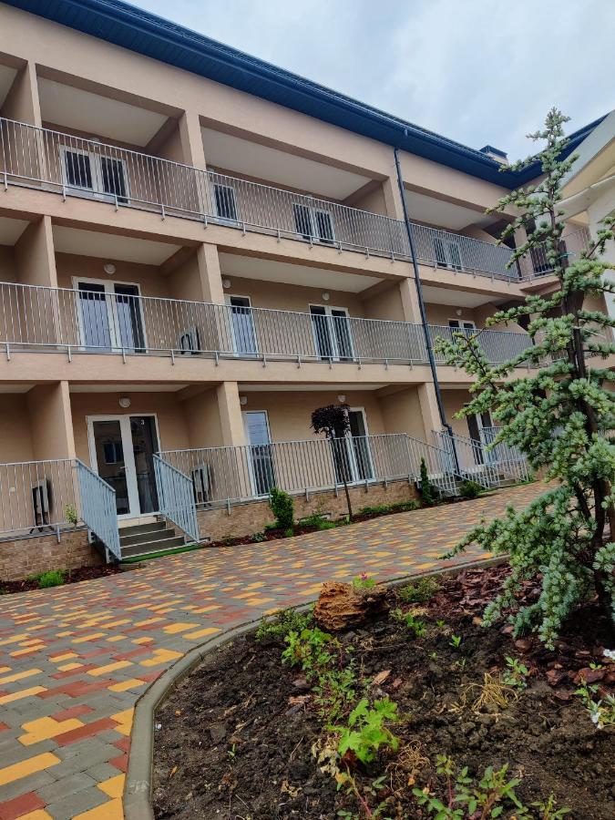 Family Hotel Gribovka Eksteriør bilde