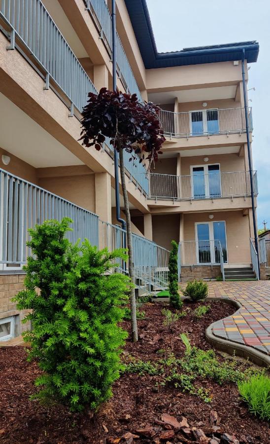 Family Hotel Gribovka Eksteriør bilde
